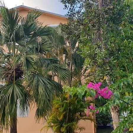 Ti Kaz A Rhum Apartamento Sainte-Anne  Exterior foto