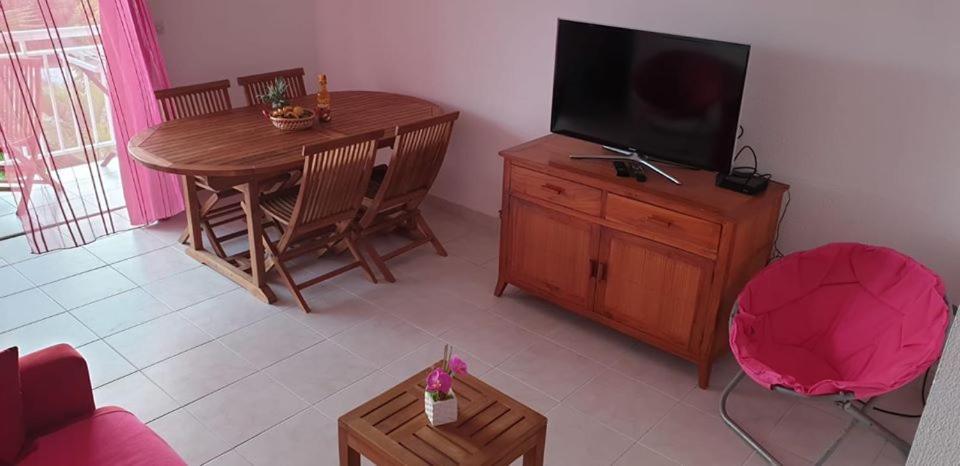 Ti Kaz A Rhum Apartamento Sainte-Anne  Exterior foto